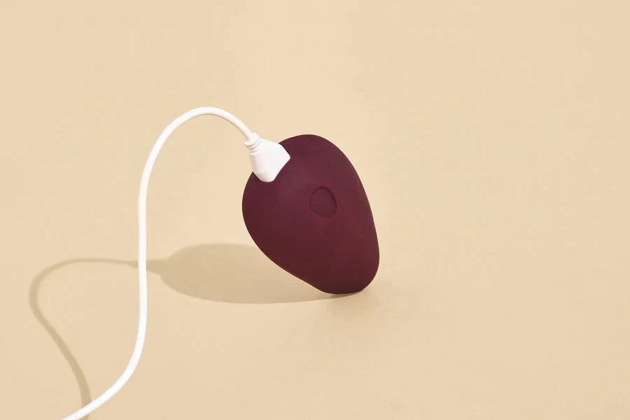 Dame Pom Plum